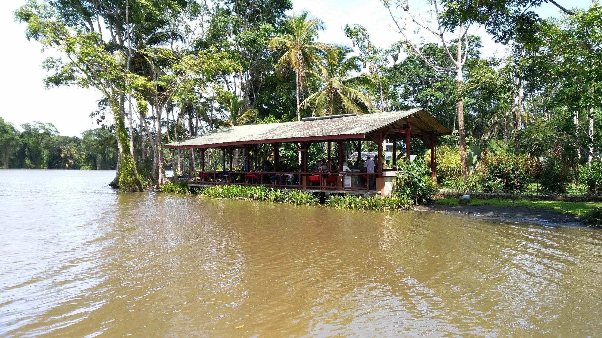 Lirio Lodge Barra de Pacuare Buitenkant foto